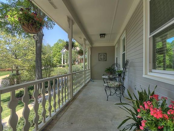 2nd image of 3927 Crab Orchard Ln