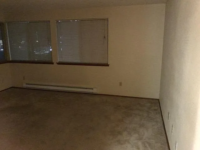 2 bed, 730 sqft, $1,600 — Photo 4