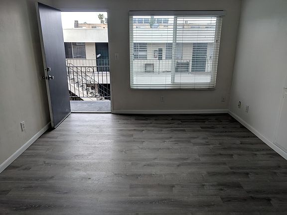 4th image of 4656 Kansas St Unit 7