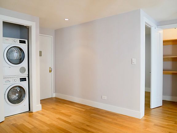 3rd image of 752 W End Ave #2CC