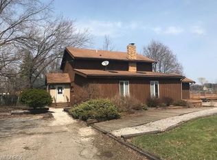889 Anchor Dr, Akron, OH 44319