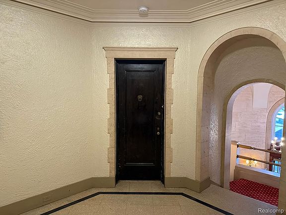5th image of 8162 E Jefferson Ave #B