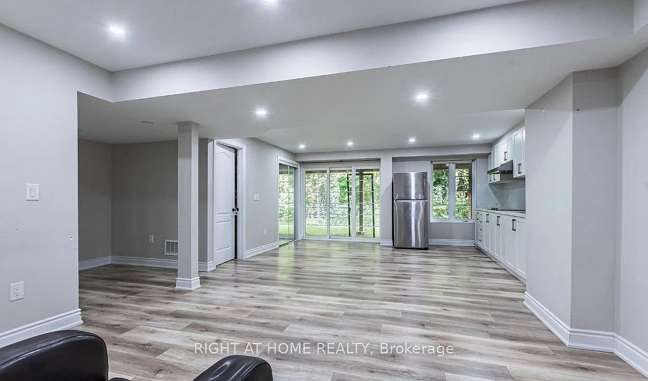 2 bed, $2,100 — Photo 2