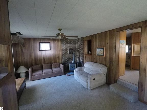 5th image of 104 Bass Ct