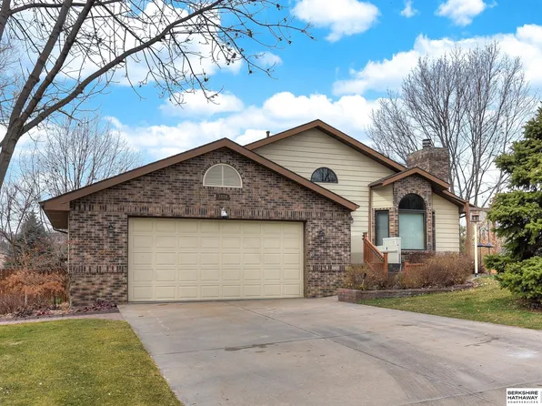 1514 Sunshine Blvd, Bellevue, NE 68123