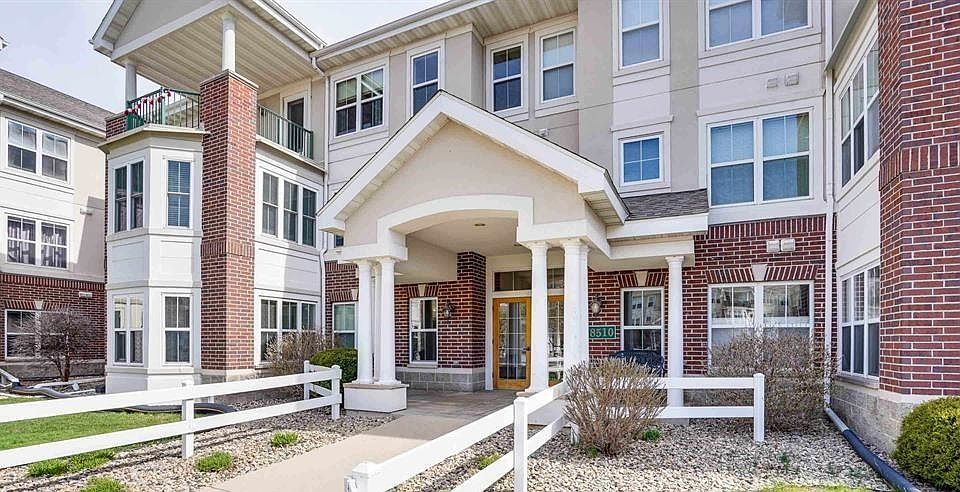 1st image of 8510 Greenway Blvd Unit 315