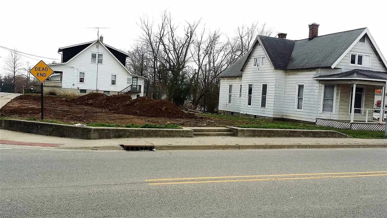 610 16th St photo 1