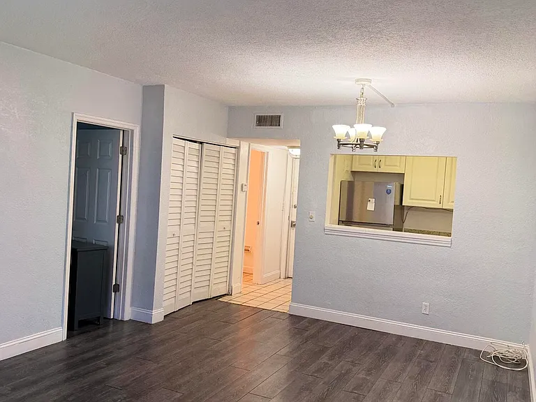 270 S Cypress Rd #204 — Photo 3