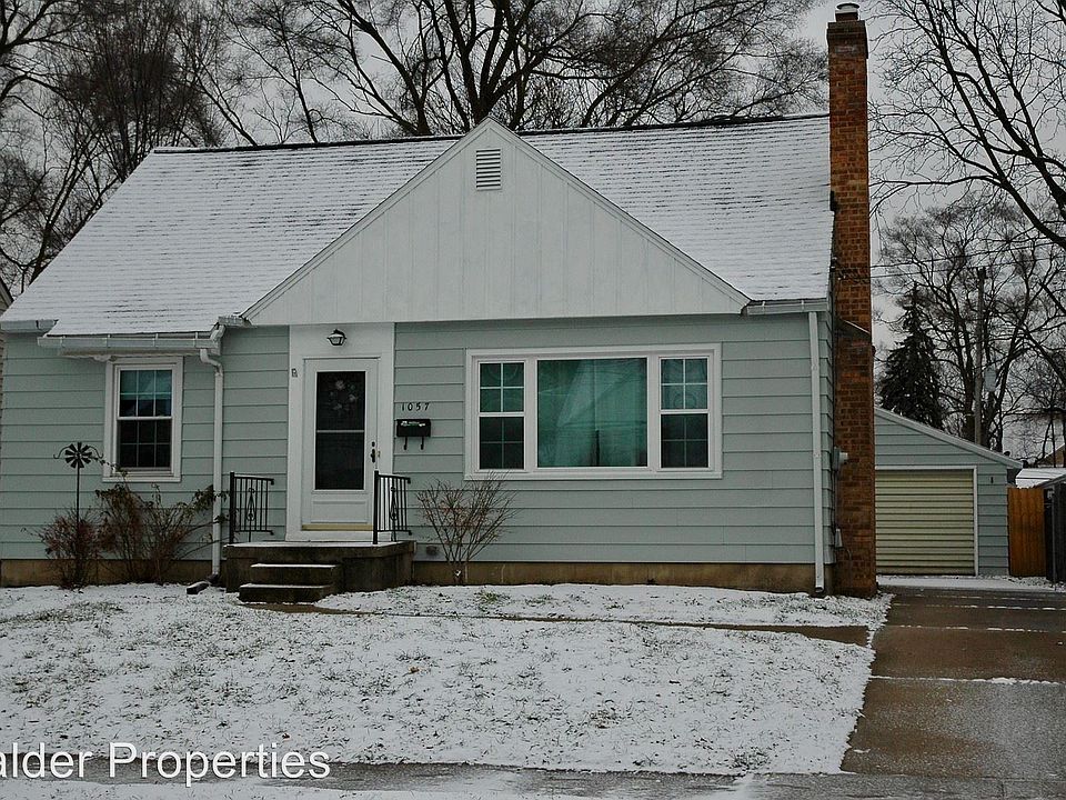 1st image of 1057 Arlington St NE