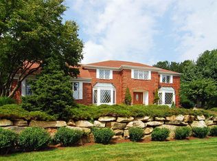 11 Squire Hill Rd, Long Valley, NJ 07853