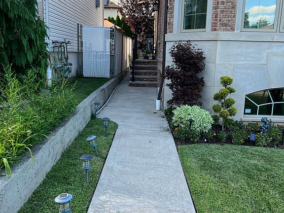 2nd image of 357 Albourne Ave Floor 1
