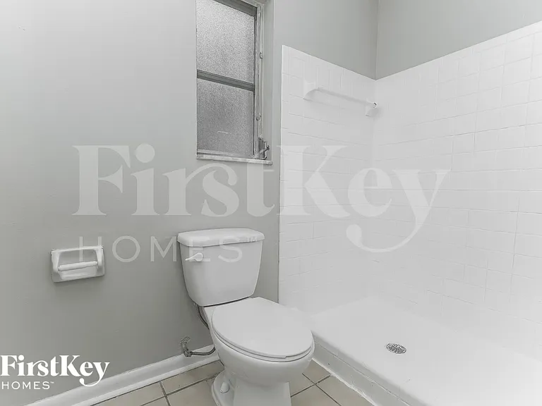 9331 Forest Hills Dr — Photo 12