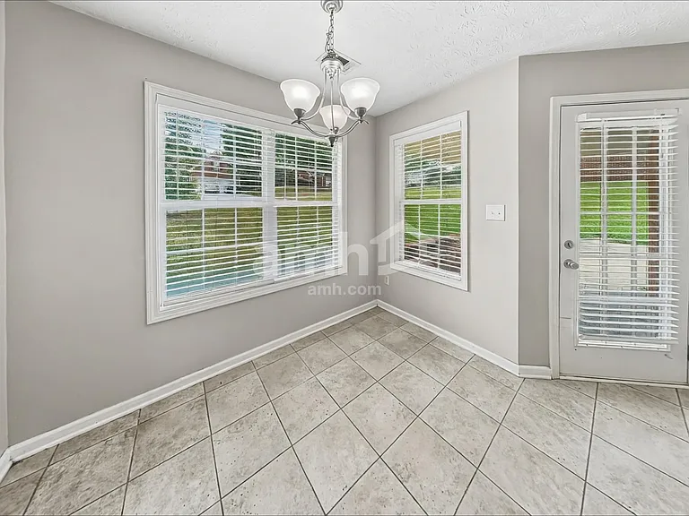 840 James Ridge Dr — Photo 5
