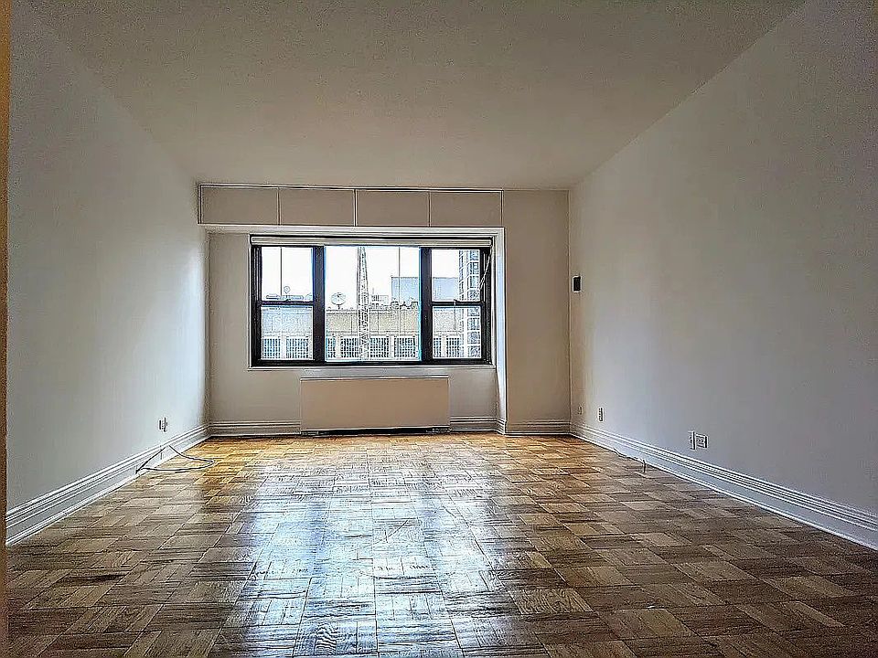 1st image of 20 W 64th St APT 15M