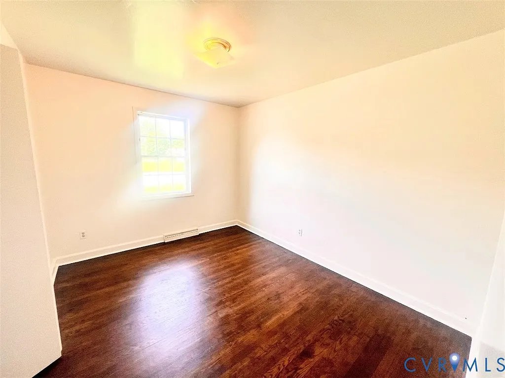 3 bed, 1.0 bath, $1,395 — Photo 4