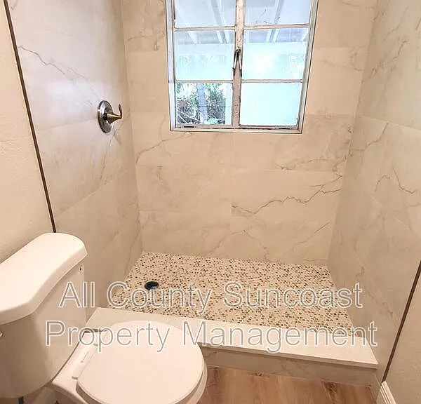 2444 14th Ave S — Photo 9
