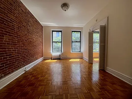 142 W 72nd St #5D Photo 1