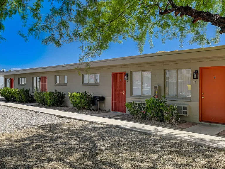 Campus Crossing, Apartments For Rent in Las Vegas