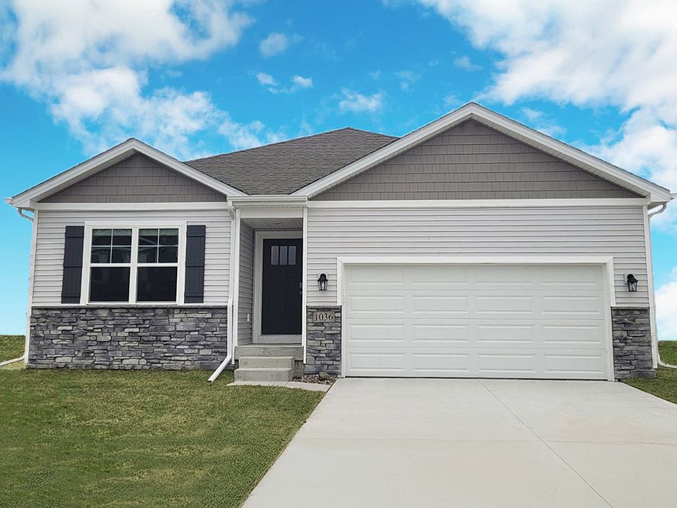 1st image of 725 E Goldfinch Dr