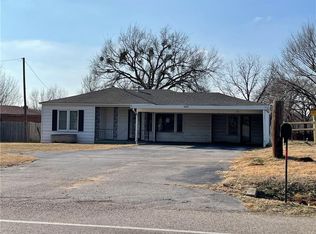 6055 S 13th St, Duncan, OK 73533