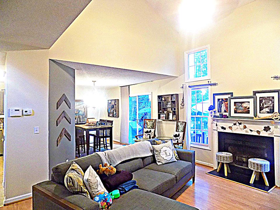 open family room/dining room