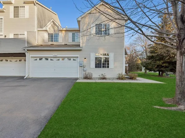 17610 Hackberry Ct, Eden Prairie, MN 55347