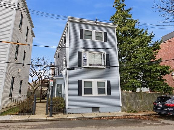 3rd image of 10 Lawrence St