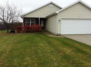 240 N Van Buren Ave, Bradley, IL 60915