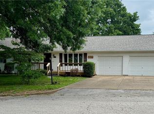 1007 E Lawson Ave, Eldon, MO 65026