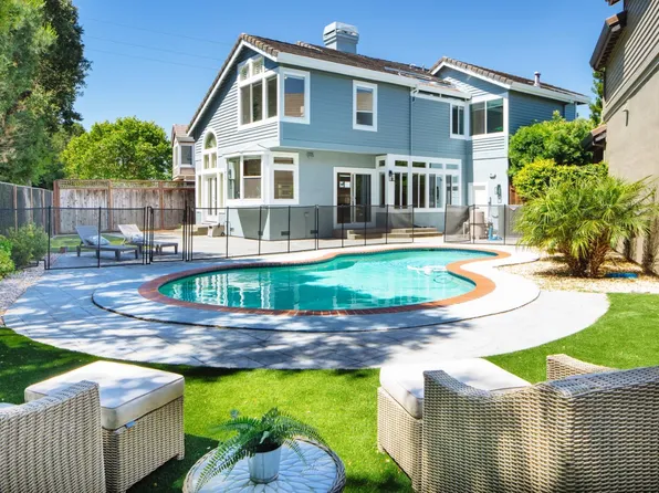 4 Spanish Bay Court, Petaluma, CA 94954