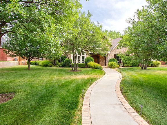 3rd image of 6400 Willow Oak Pl