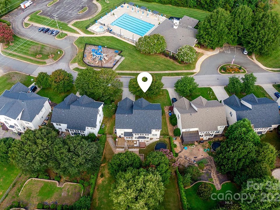 1st image of 285 Montibello Dr