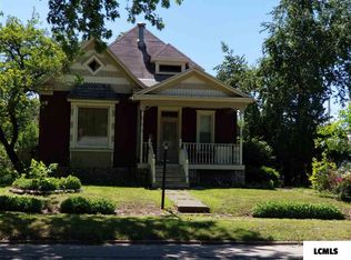 810 N Kickapoo St, Lincoln, IL 62656