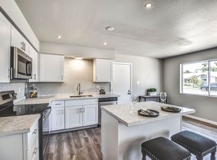 701 W Edgewood Ave, Mesa, AZ 85210