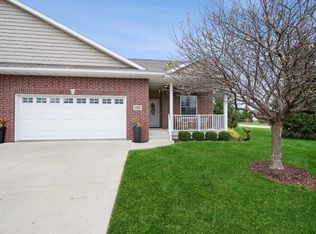 2201 Spring Oak Dr, Coralville, IA 52241