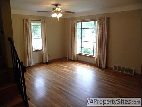4th image of 15641 Pike Blvd