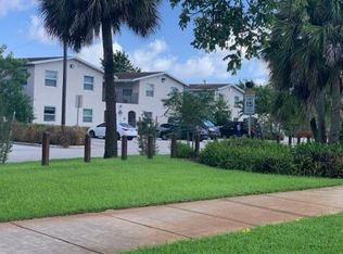 2611 SW 9th St #8, Fort Lauderdale, FL 33312