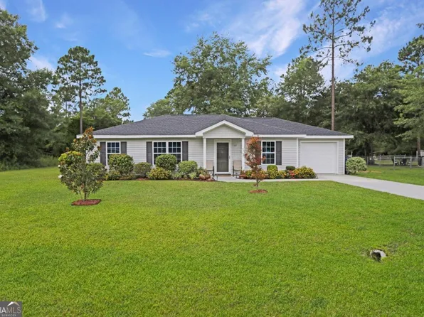 32 Jamies Way, Jesup, GA 31545