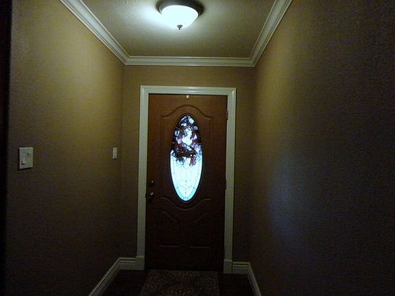 2nd image of 117 Linnville Dr