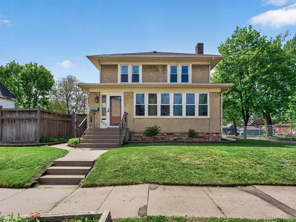 407 Osceola Ave S, Saint Paul, MN 55102
