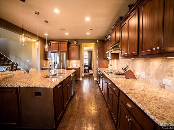 5th image of 3001 Drummond Ave Unit 762