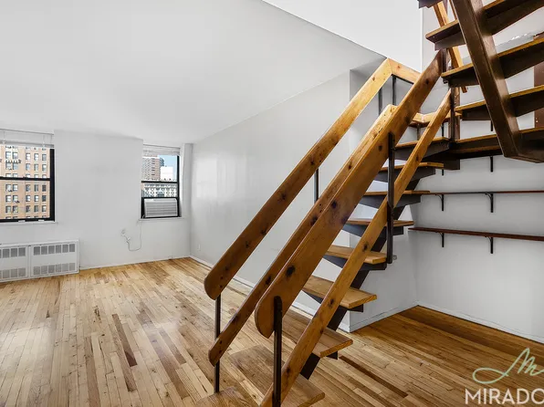 304 East 20th Street image 5 of 16