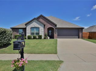 3606 SW Town Vu Rd, Bentonville, AR 72712