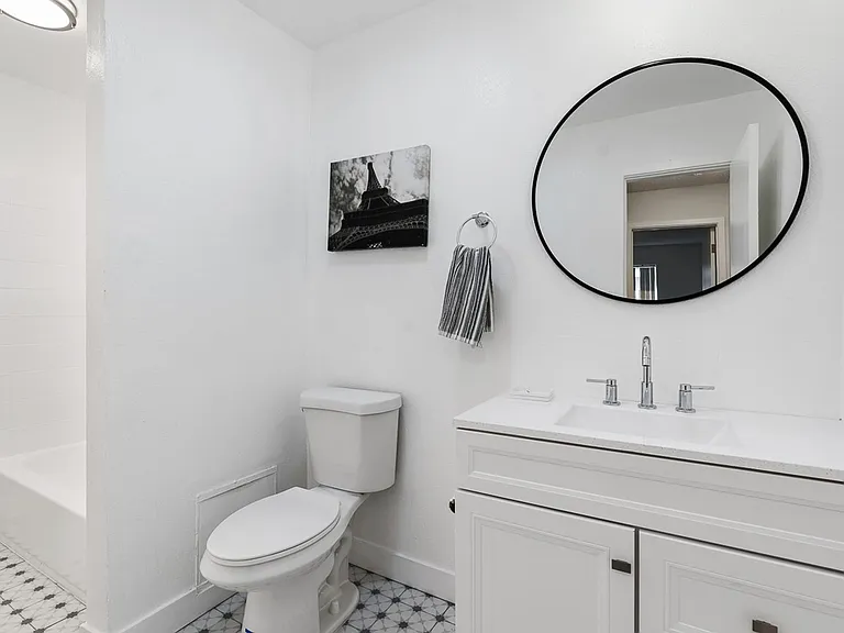 Ackerfield Apartments — Photo 21