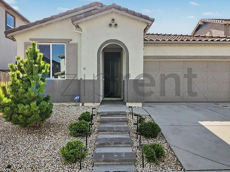 2272 Borealis Cir — Photo 1