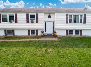 17 Michael Ln, Dover Plains, NY 12522