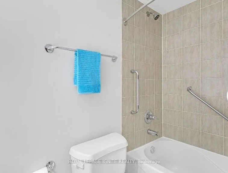 2464 Weston Rd #508 — Photo 5