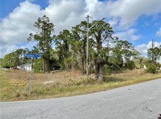 Corner Lot, Lehigh acres, FL 33973