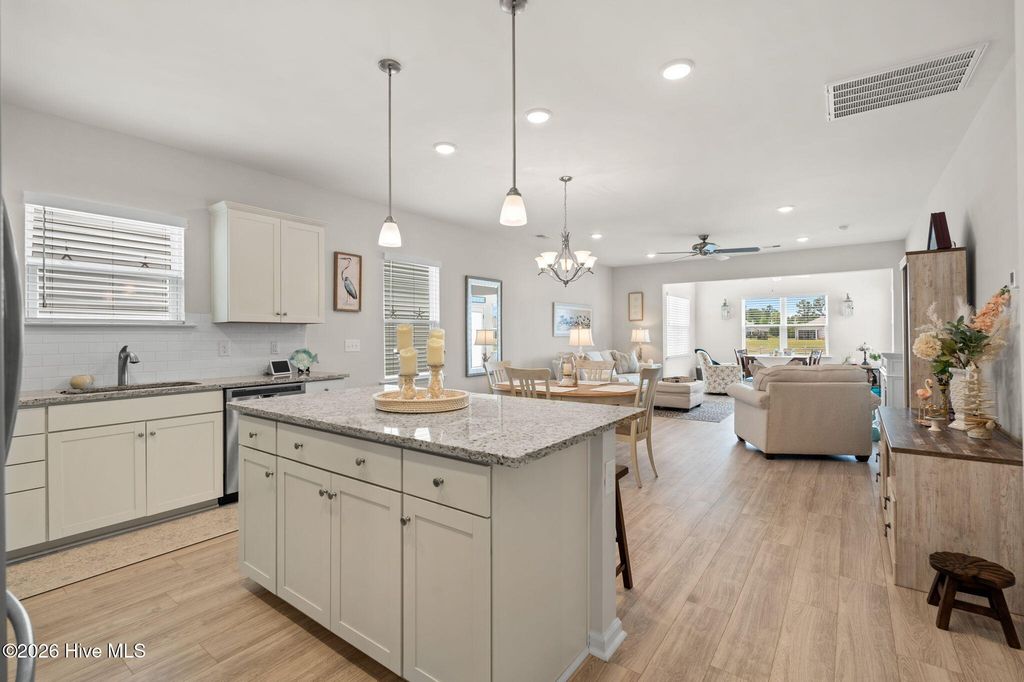 Apartment in Carolina Shores, Brunswick - More