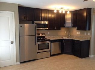 205 1/2 6th St APT 12, Coralville, IA 52241